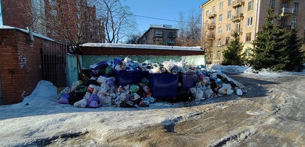Что делать если не вывозят мусор, куда жаловаться?