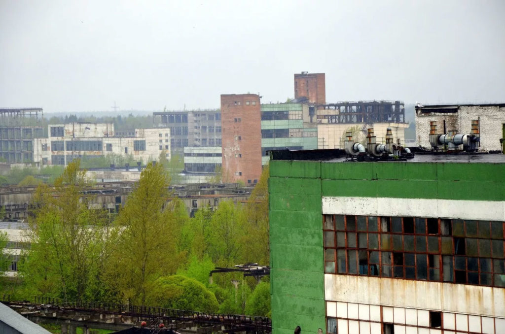 НПЗ и биохимический завод в Киришах