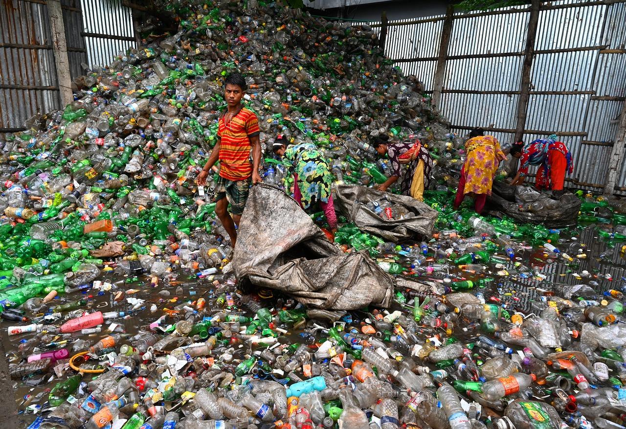 Переработка отходов: ресурсы из мусора
