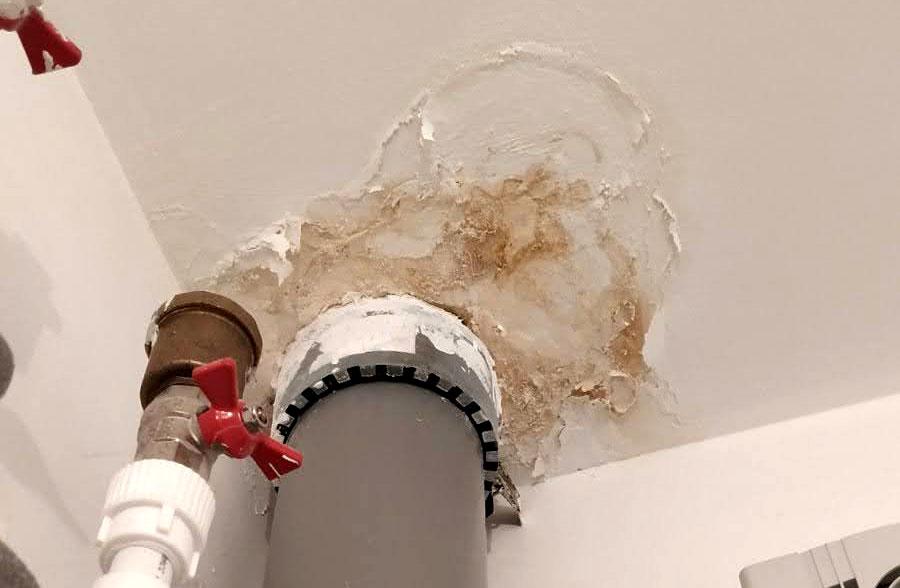 Возмещение ущерба от протечки крыши