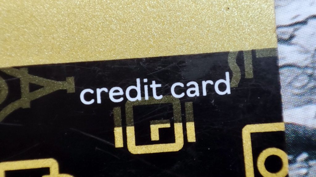 Оформить кредитку онлайн: плюсы удаленного оформления