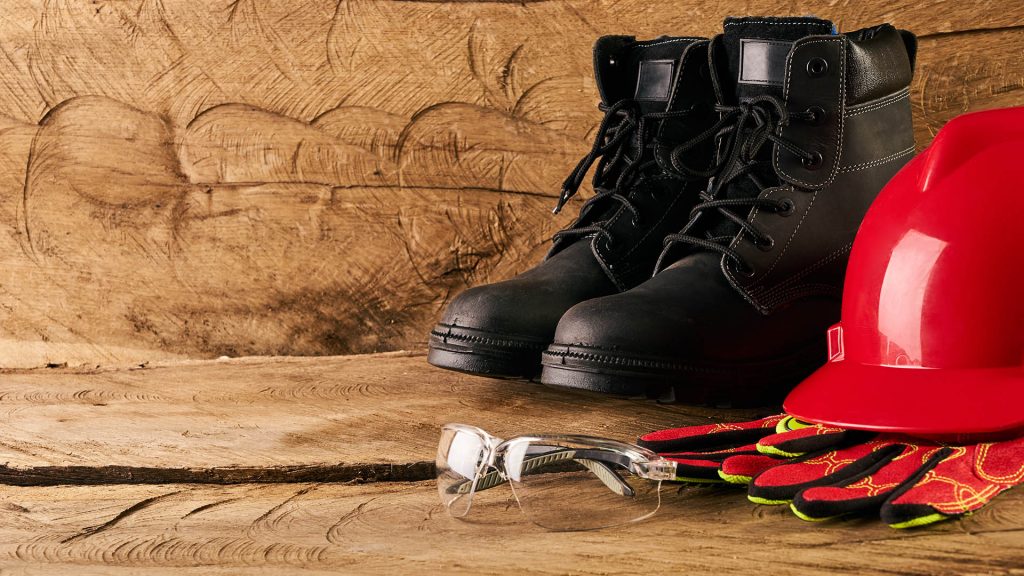 Рабочая спецобувь: в чем отличия от обычной, где выгодно купить