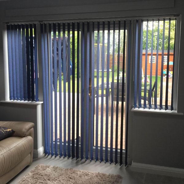 Вертикальные жалюзи с доставкой по РФ от интернет - магазина РУЛОНКА.РУС